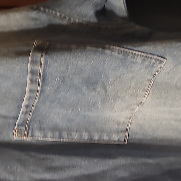 Denim shacket - Picture 2 of 7